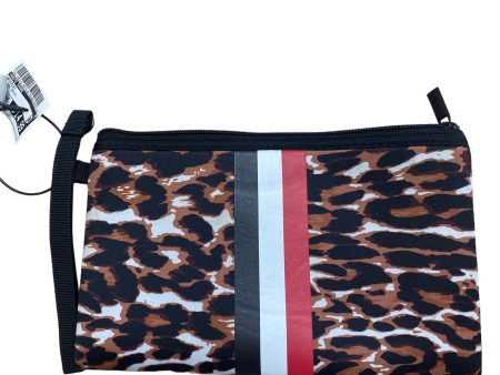 Wristlet By Haute Shore  Size: Large For Discount