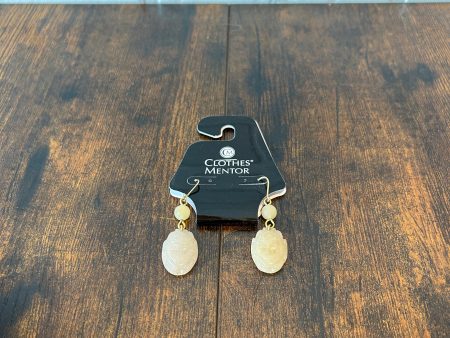 Earrings Dangle drop By Cabi Supply