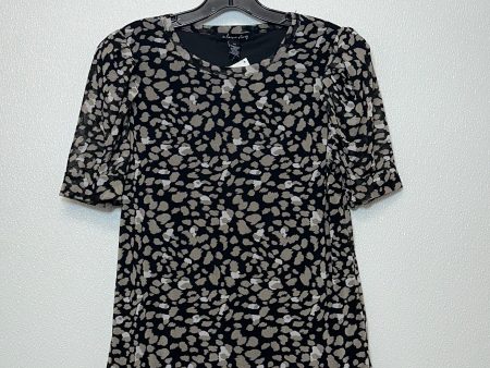 Top Short Sleeve By Clothes Mentor  Size: Petite   Small Hot on Sale