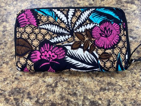 Wallet By Vera Bradley  Size: Large Sale